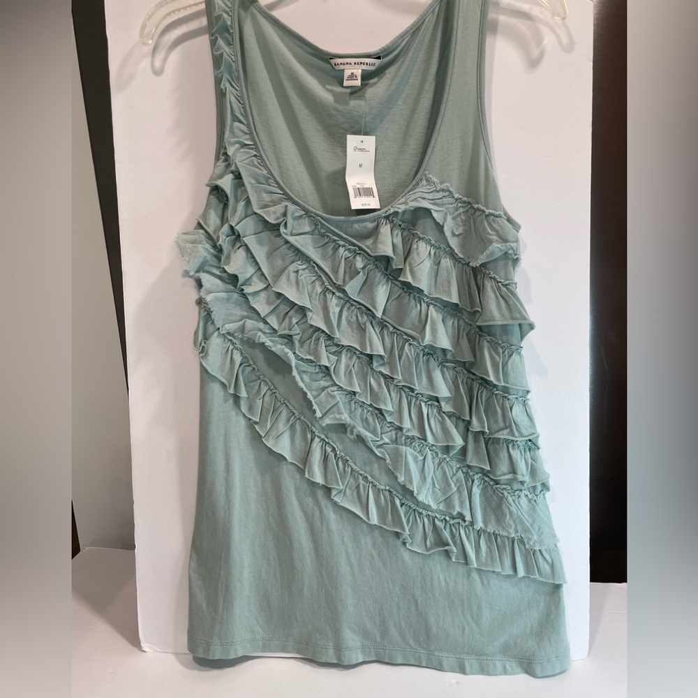 New Woman's Banana Republic Ruffled Tank Top. Size Medium